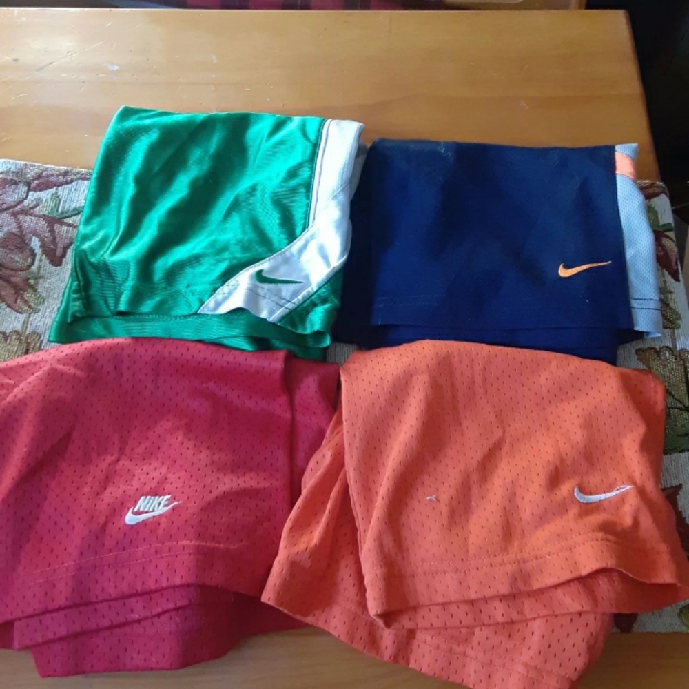 Boys size 7 shorts